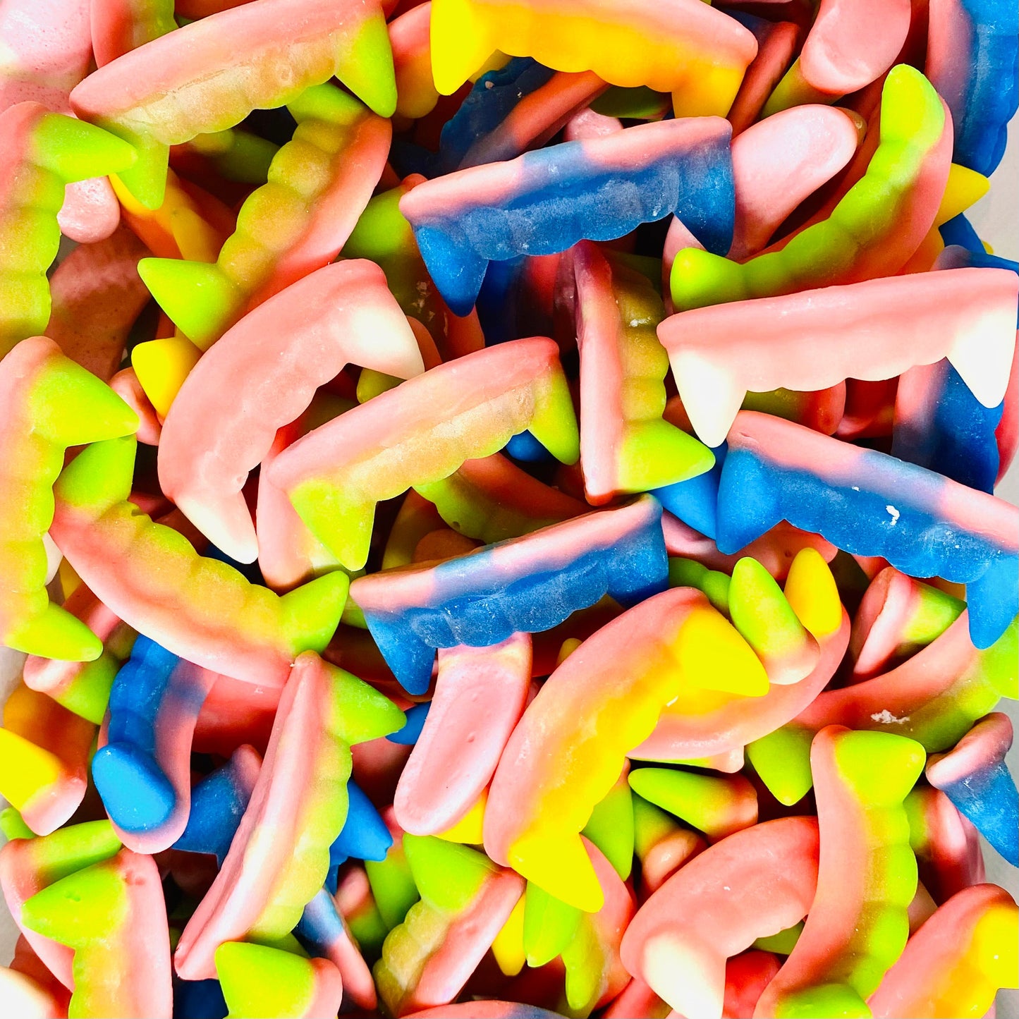 Pick n Mix Colourful Fangs